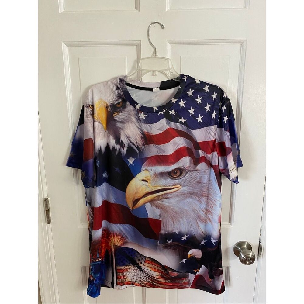 Patriotic eagle flag graphic t-shirt size L
